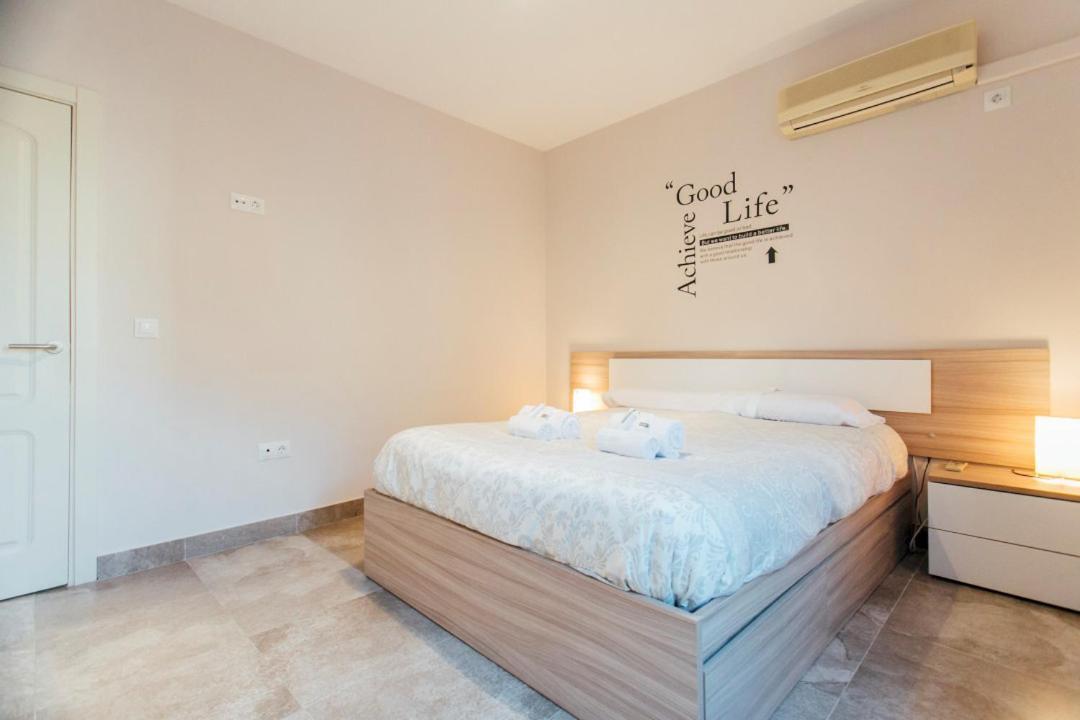 Wide And Diaphanous- 3Bd 2Bth- Alcazar Seville Exterior photo